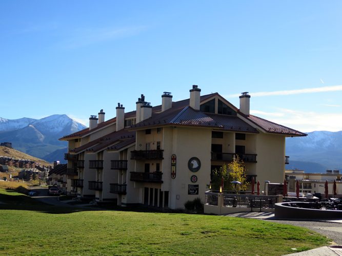 axtel condos crested butte